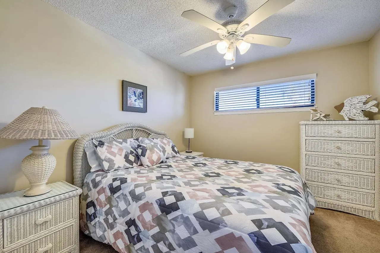 Aquavista Condominiums #206-W By Book That Condo Panama City Beach