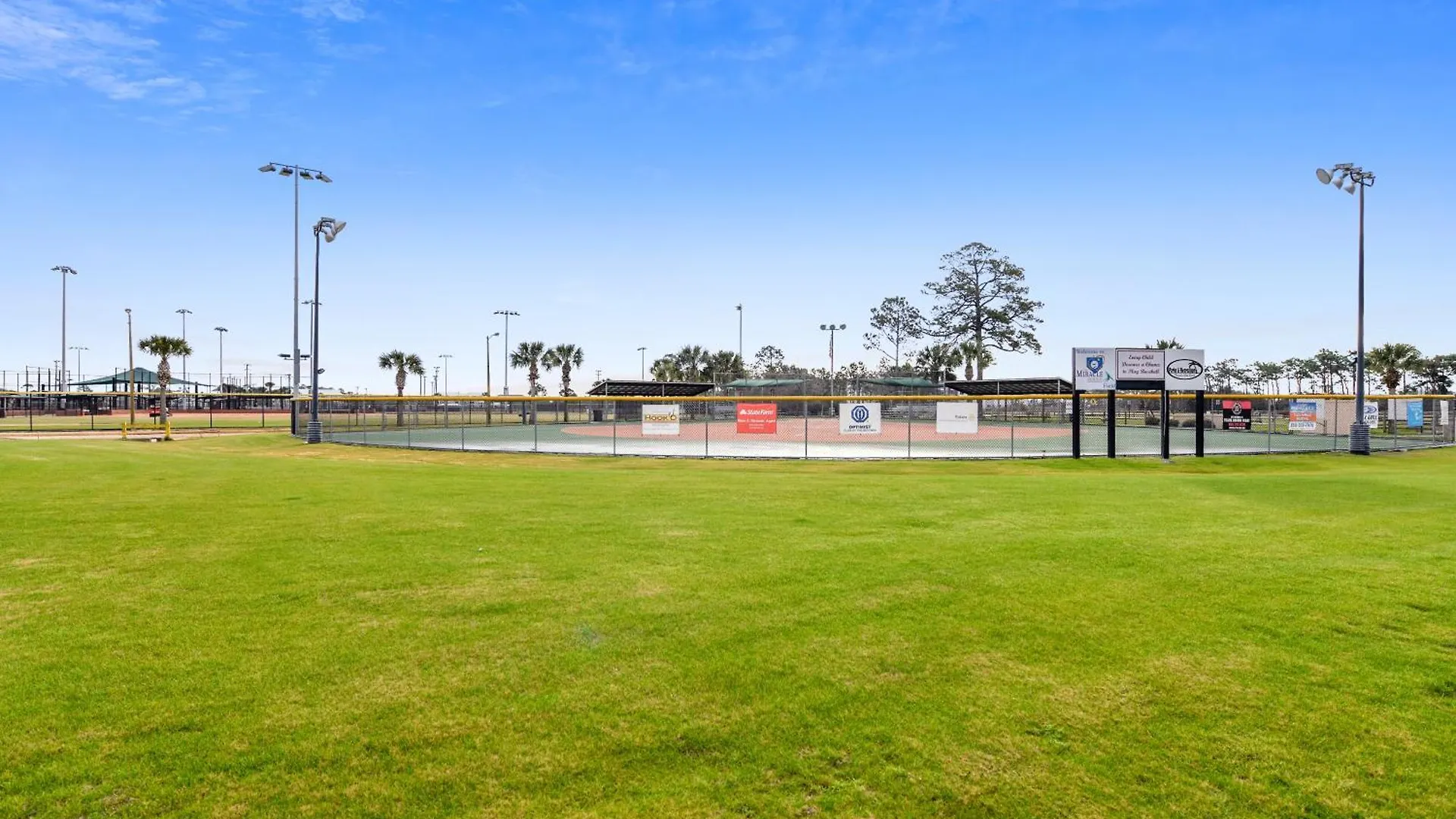 Aquavista Condominiums #206-W By Book That Condo Panama City Beach Holiday home