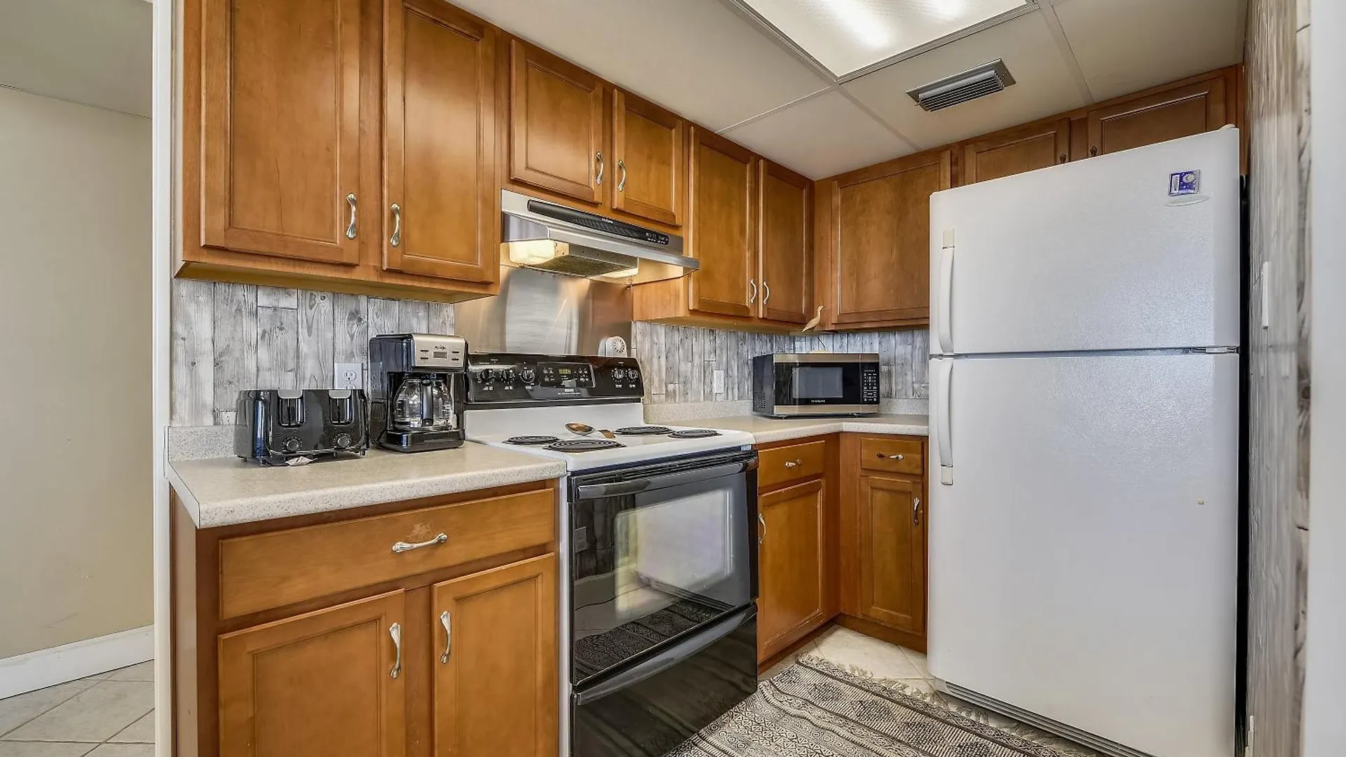 Aquavista Condominiums #206-W By Book That Condo Panama City Beach